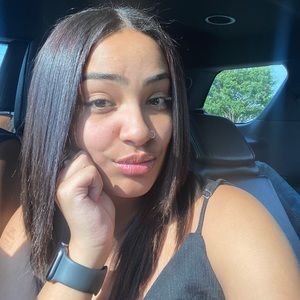 Meet your Posher, Alondra